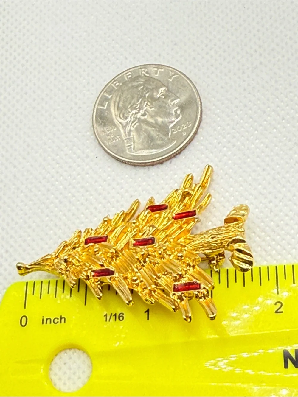 Vintage LIA Gold-tone Christmas Tree Brooch with Red enamel ornaments